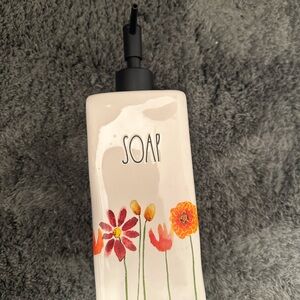 brand new rae dun soap dispenser